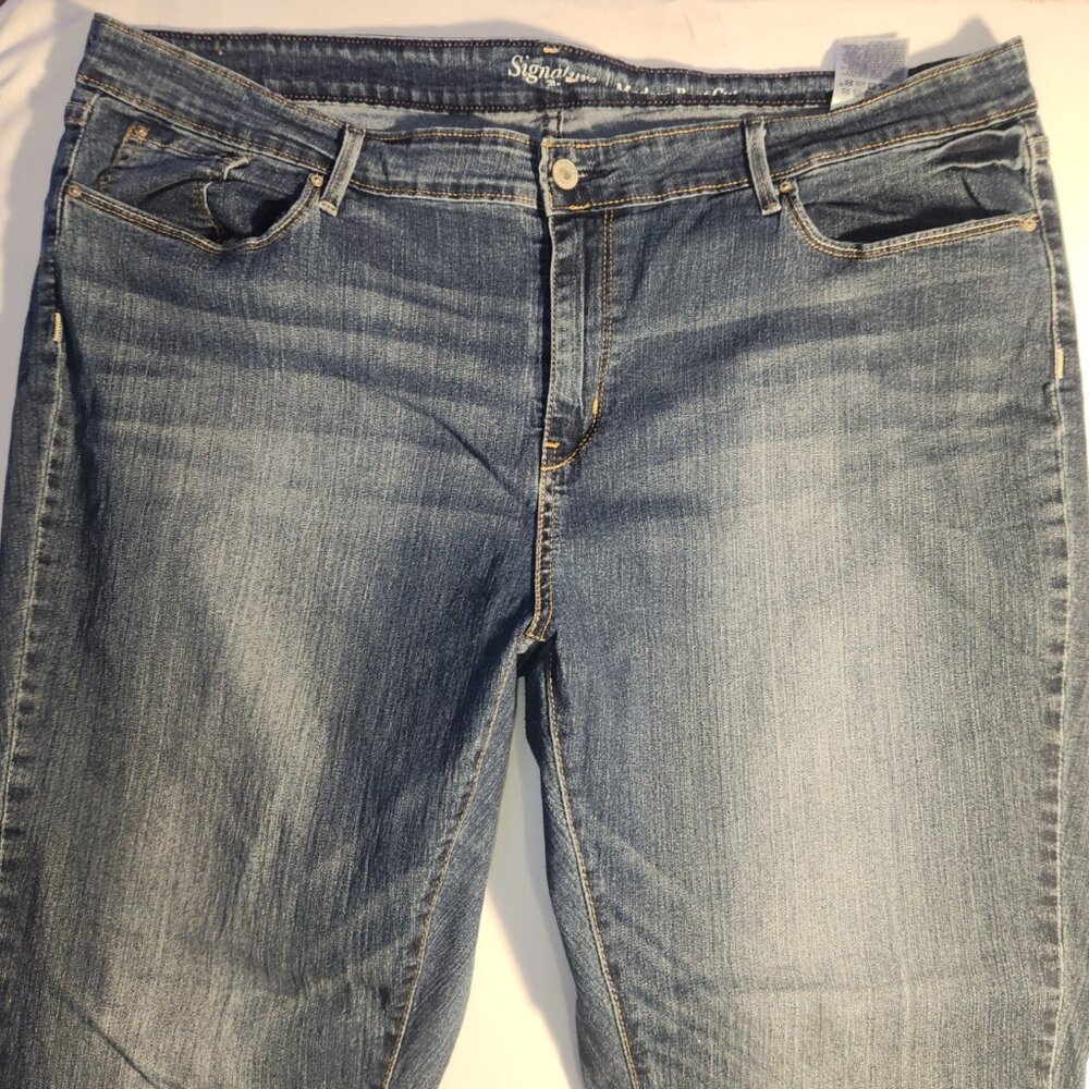Levi Strauss Signature stretch Jeans, Vintage/boot cut / size 18-20